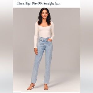 Abercrombie- Ultra High Rise 90s Straight Jean